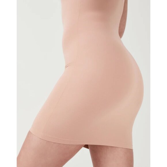 SPANX Natural Nude Socialight Smoothing Slip Cami Dress, Size M - Picture 4 of 13